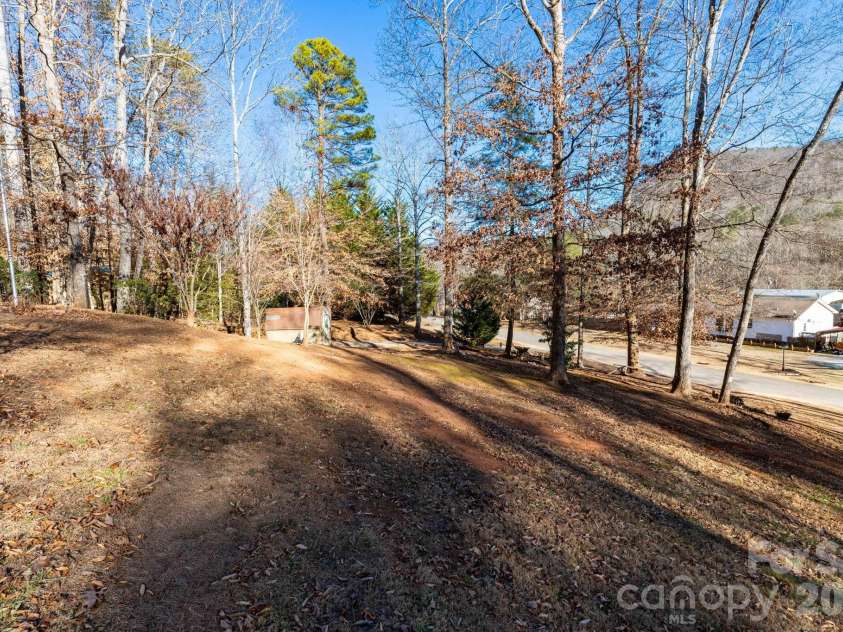 87 Hickory Nut Trace, Old Fort, NC 28762.  MLS# CAR4335774, YatesRealty ID 4135. 