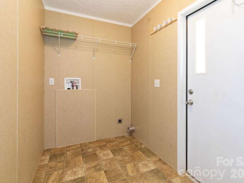 87 Hickory Nut Trace, Old Fort, NC 28762.  MLS# CAR4335774, YatesRealty ID 4135. Washer & Dryer Hookup