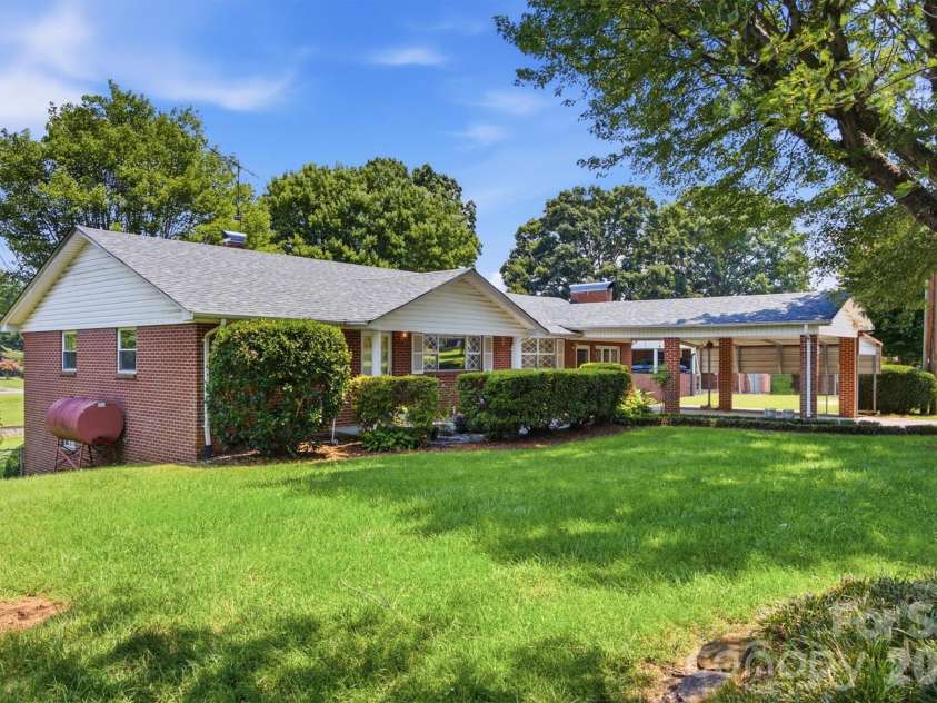 4110 Kendell Place, Hudson, NC 28638.  MLS# CAR4406515, YatesRealty ID 41352. 