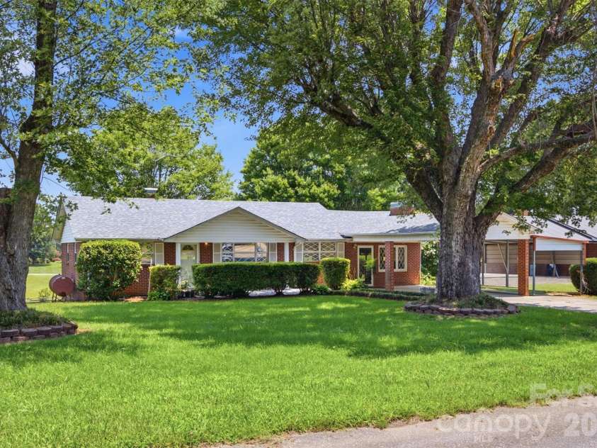 4110 Kendell Place, Hudson, NC 28638.  MLS# CAR4406515, YatesRealty ID 41352. 