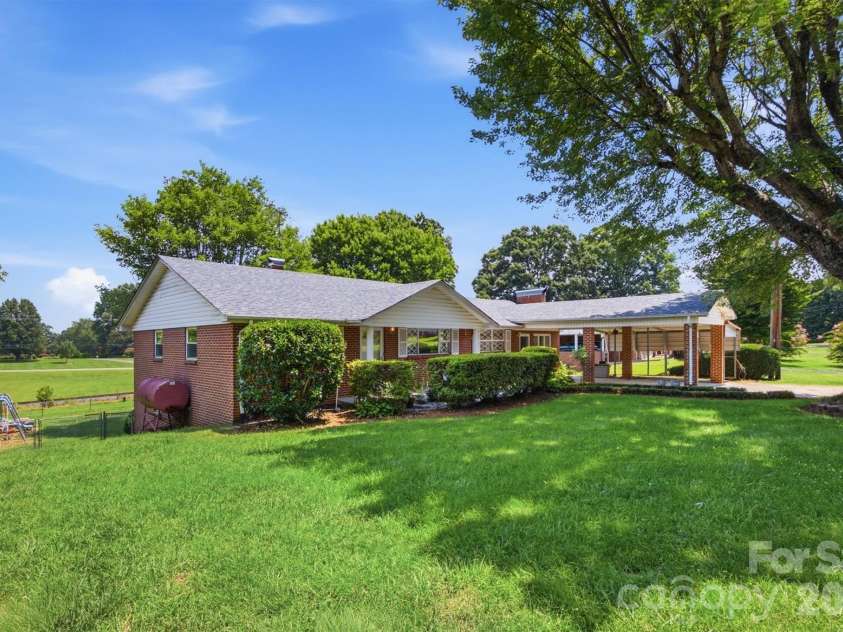 4110 Kendell Place, Hudson, NC 28638.  MLS# CAR4406515, YatesRealty ID 41352. 