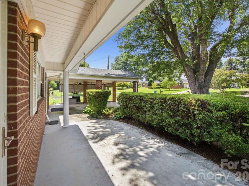4110 Kendell Place, Hudson, NC 28638.  MLS# CAR4406515, YatesRealty ID 41352. 