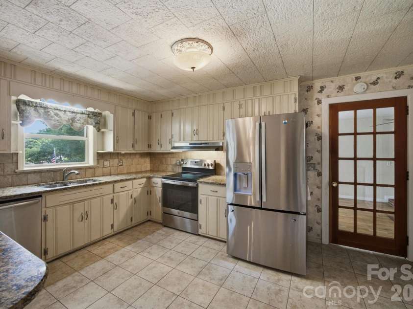4110 Kendell Place, Hudson, NC 28638.  MLS# CAR4406515, YatesRealty ID 41352. 