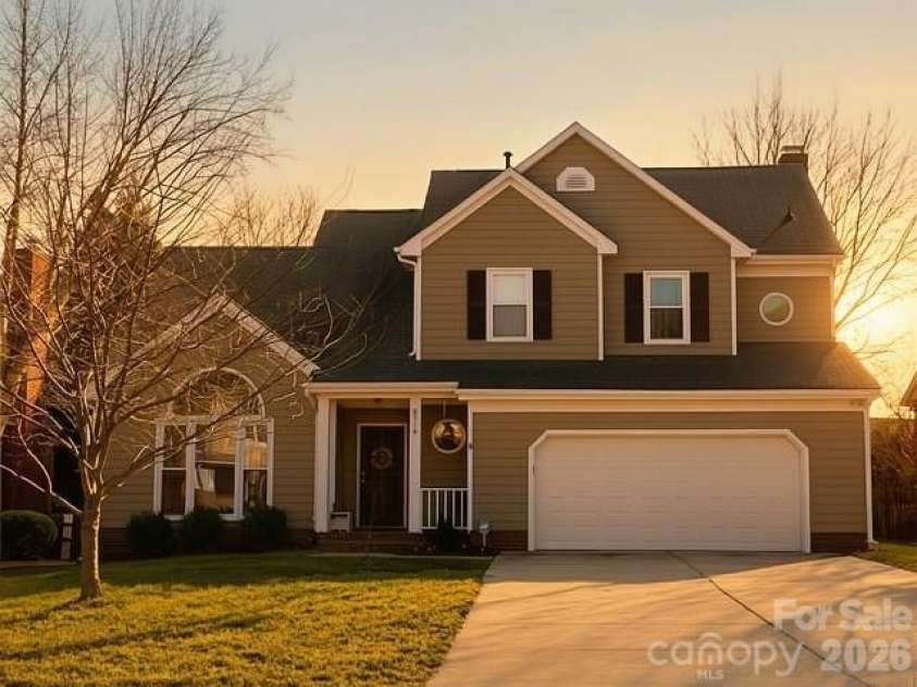 8910 Castlebay Drive, Charlotte, NC 28277.  MLS# CAR4406373, YatesRealty ID 41354. 