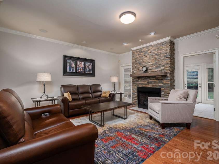 725 Hanna Woods Drive, Cramerton, NC 28032.  MLS# CAR4407997, YatesRealty ID 41355. 
