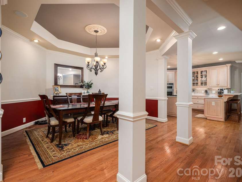 725 Hanna Woods Drive, Cramerton, NC 28032.  MLS# CAR4407997, YatesRealty ID 41355. 