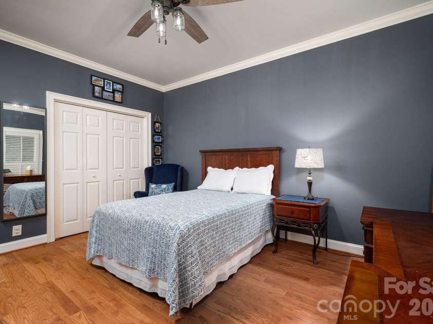 725 Hanna Woods Drive, Cramerton, NC 28032.  MLS# CAR4407997, YatesRealty ID 41355. 