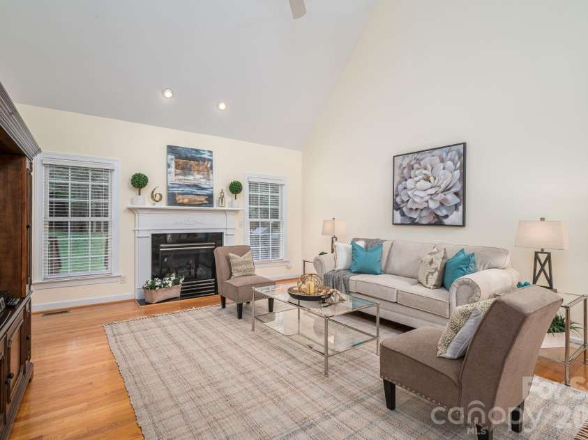 5059 Graystone Estates Drive, Belmont, NC 28012.  MLS# CAR4391332, YatesRealty ID 41358. 