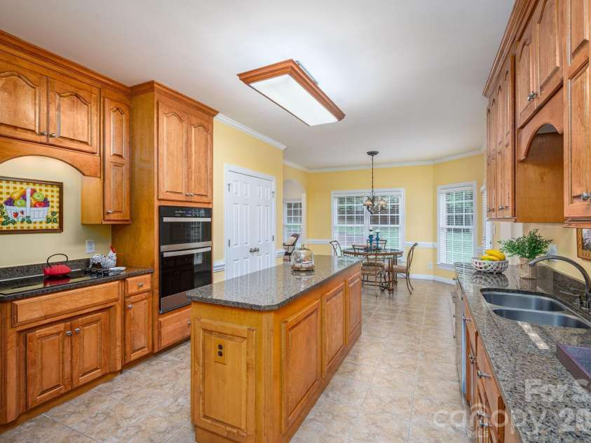 5059 Graystone Estates Drive, Belmont, NC 28012.  MLS# CAR4391332, YatesRealty ID 41358. 