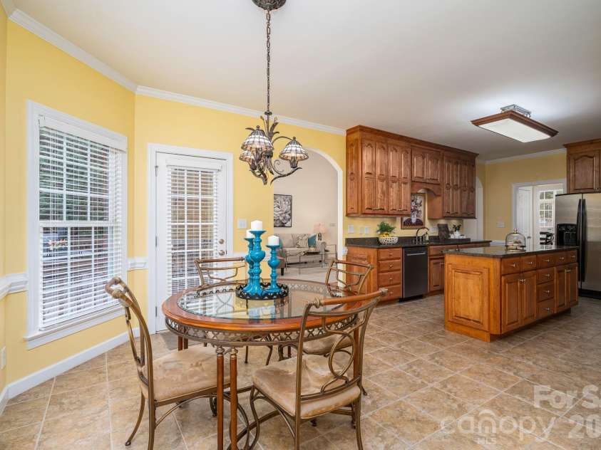 5059 Graystone Estates Drive, Belmont, NC 28012.  MLS# CAR4391332, YatesRealty ID 41358. 