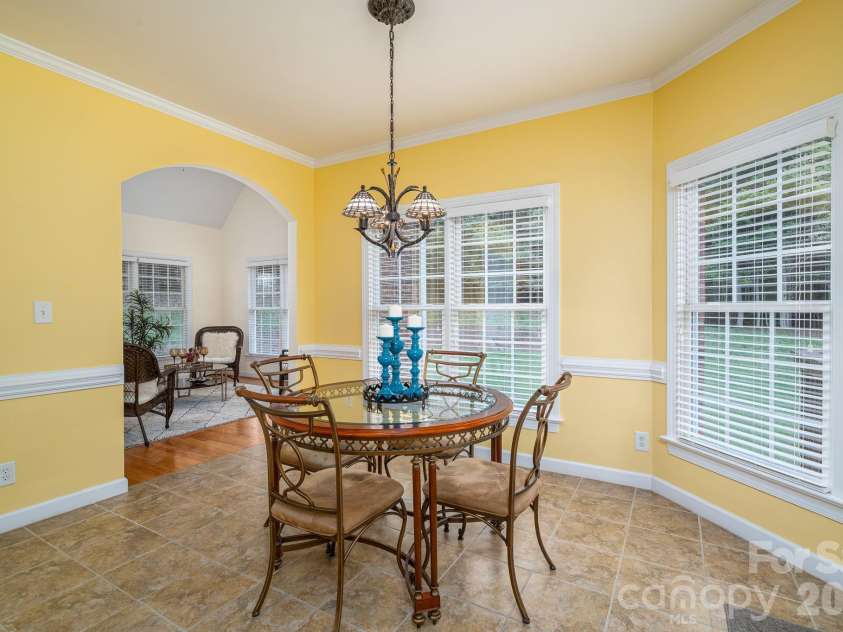 5059 Graystone Estates Drive, Belmont, NC 28012.  MLS# CAR4391332, YatesRealty ID 41358. 