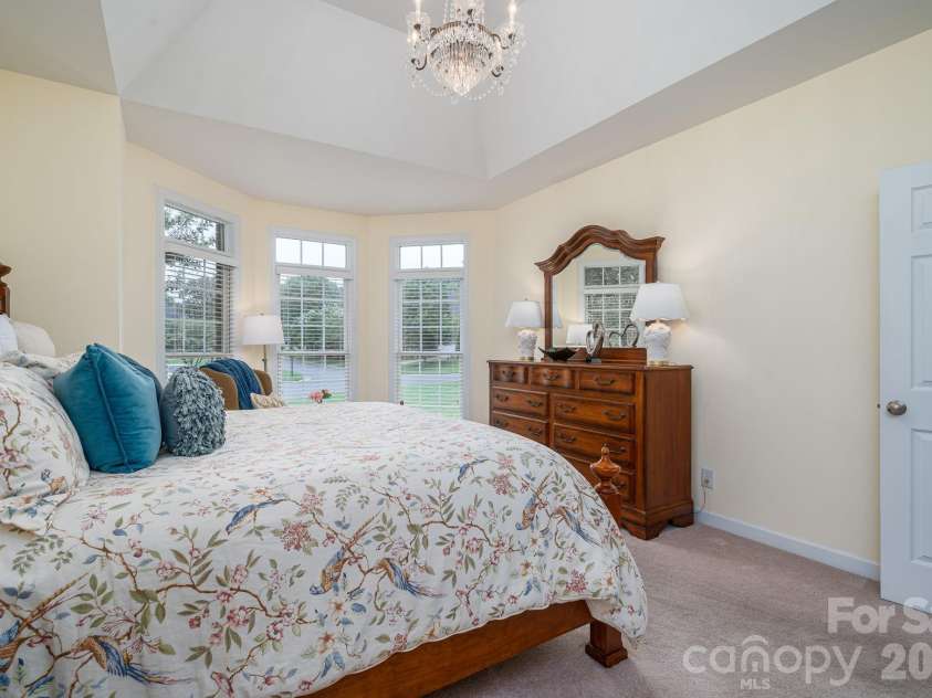 5059 Graystone Estates Drive, Belmont, NC 28012.  MLS# CAR4391332, YatesRealty ID 41358. 