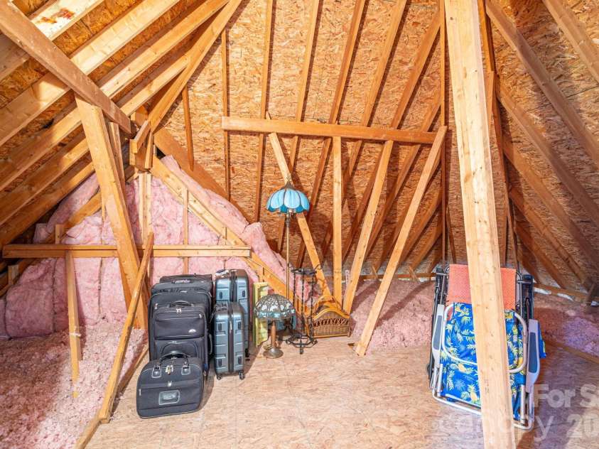 5059 Graystone Estates Drive, Belmont, NC 28012.  MLS# CAR4391332, YatesRealty ID 41358. 