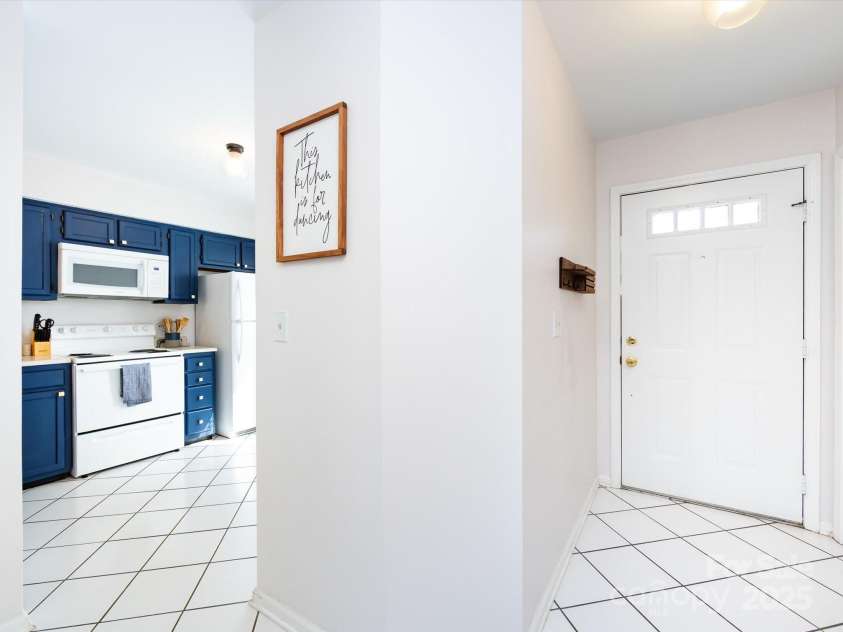 1240 Maple Shade Lane, Charlotte, NC 28270.  MLS# CAR4314260, YatesRealty ID 4136. 