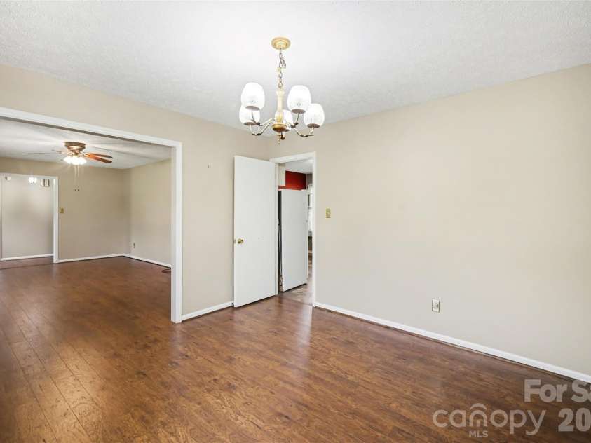 1300 Briarcliff Road, Shelby, NC 28152.  MLS# CAR4375199, YatesRealty ID 41360. Dining room