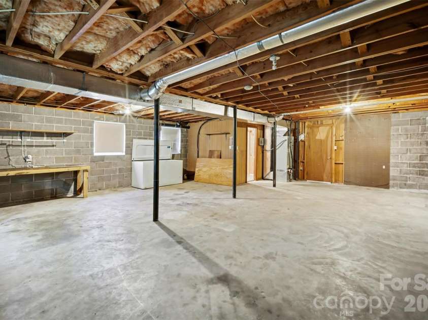 1300 Briarcliff Road, Shelby, NC 28152.  MLS# CAR4375199, YatesRealty ID 41360. Workshop