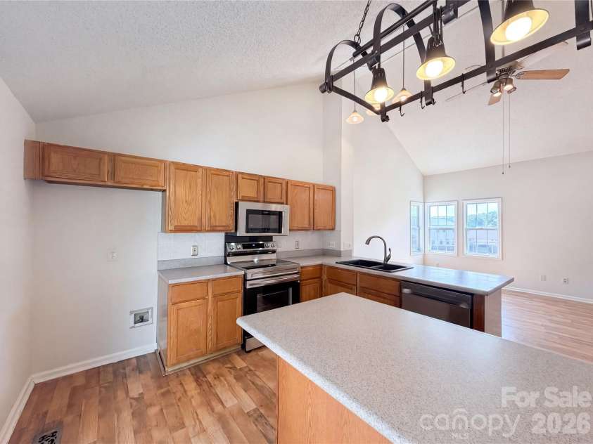 121 Driftwood Drive, Mooresville, NC 28117.  MLS# CAR4410615, YatesRealty ID 41361. 