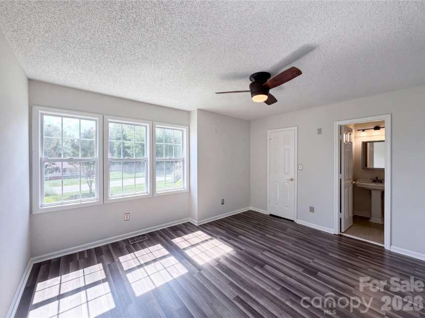 121 Driftwood Drive, Mooresville, NC 28117.  MLS# CAR4410615, YatesRealty ID 41361. 