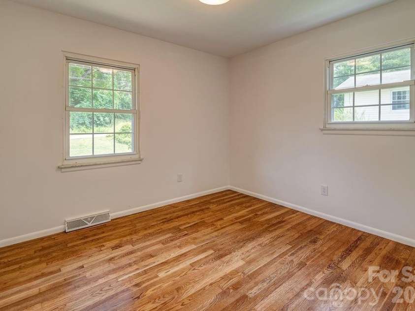 47 Bell Road, Asheville, NC 28805.  MLS# CAR4402411, YatesRealty ID 41364. Bedroom 2