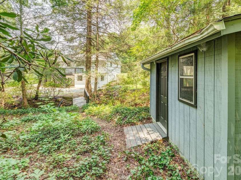 47 Bell Road, Asheville, NC 28805.  MLS# CAR4402411, YatesRealty ID 41364. Out building for additional storage.