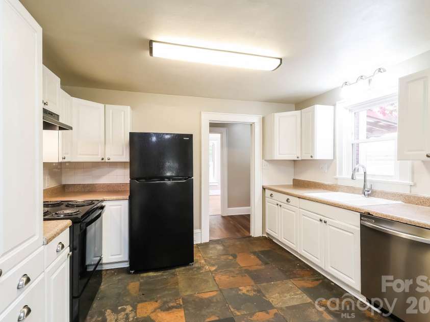 902 Venus Street, Kannapolis, NC 28083.  MLS# CAR4410007, YatesRealty ID 41365. 