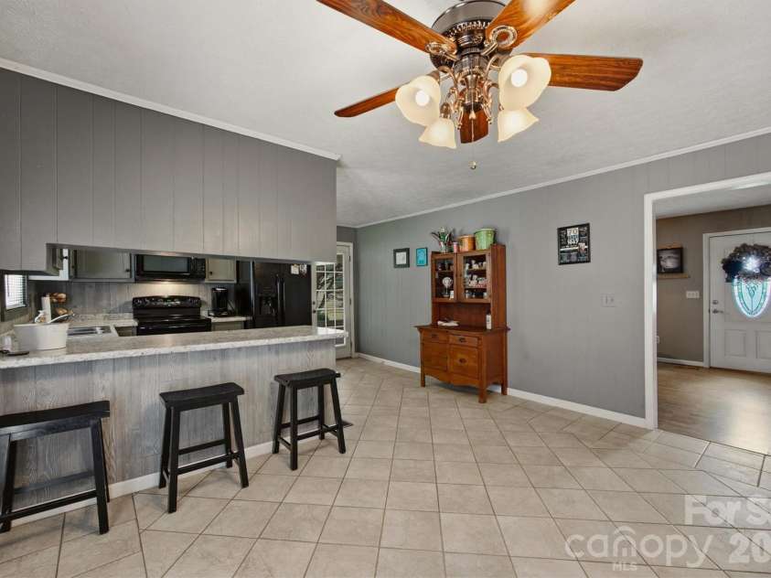 2516 Corolla Hills Drive, Lenoir, NC 28645.  MLS# CAR4404948, YatesRealty ID 41367. 