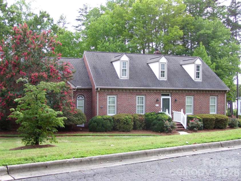 1859 Wetherburn Drive, Kannapolis, NC 28081.  MLS# CAR4403661, YatesRealty ID 41368. 