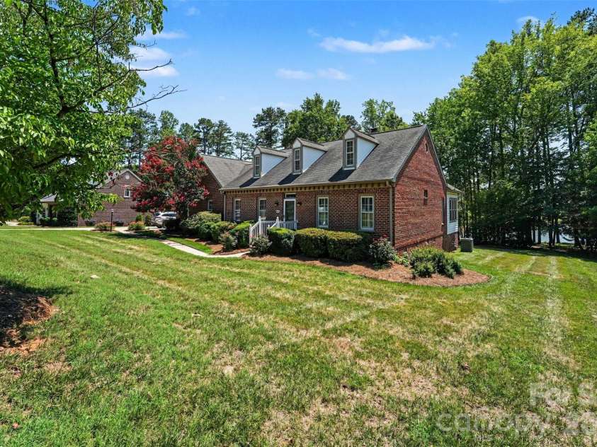 1859 Wetherburn Drive, Kannapolis, NC 28081.  MLS# CAR4403661, YatesRealty ID 41368. 