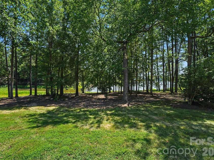 1859 Wetherburn Drive, Kannapolis, NC 28081.  MLS# CAR4403661, YatesRealty ID 41368. 