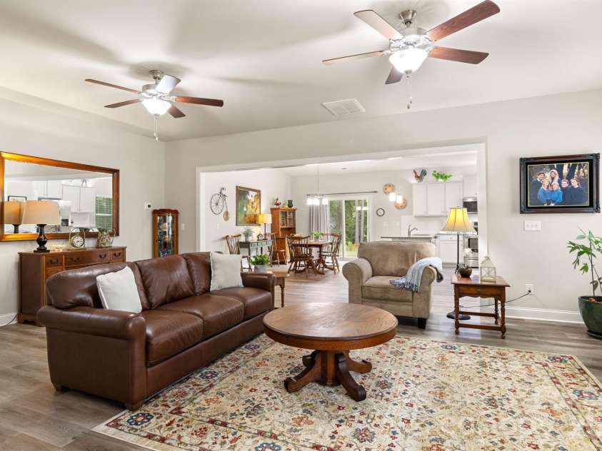 21064 Nannie Potts Lane, Cornelius, NC 28031.  MLS# CAR4398503, YatesRealty ID 41370. 