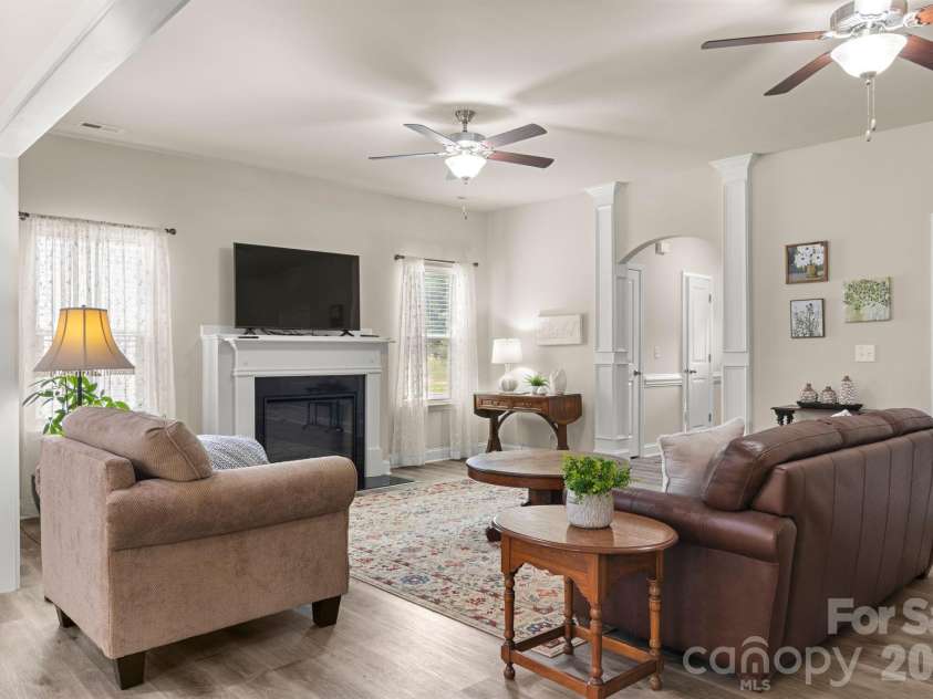 21064 Nannie Potts Lane, Cornelius, NC 28031.  MLS# CAR4398503, YatesRealty ID 41370. 