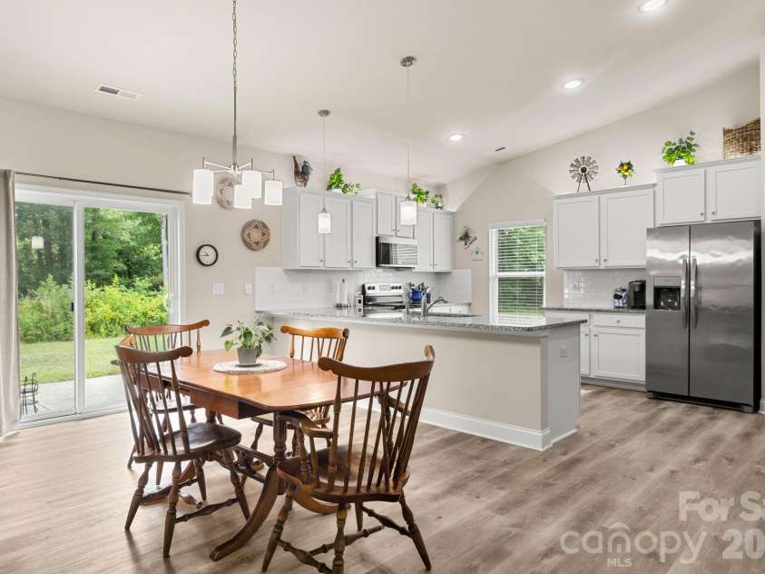 21064 Nannie Potts Lane, Cornelius, NC 28031.  MLS# CAR4398503, YatesRealty ID 41370. 