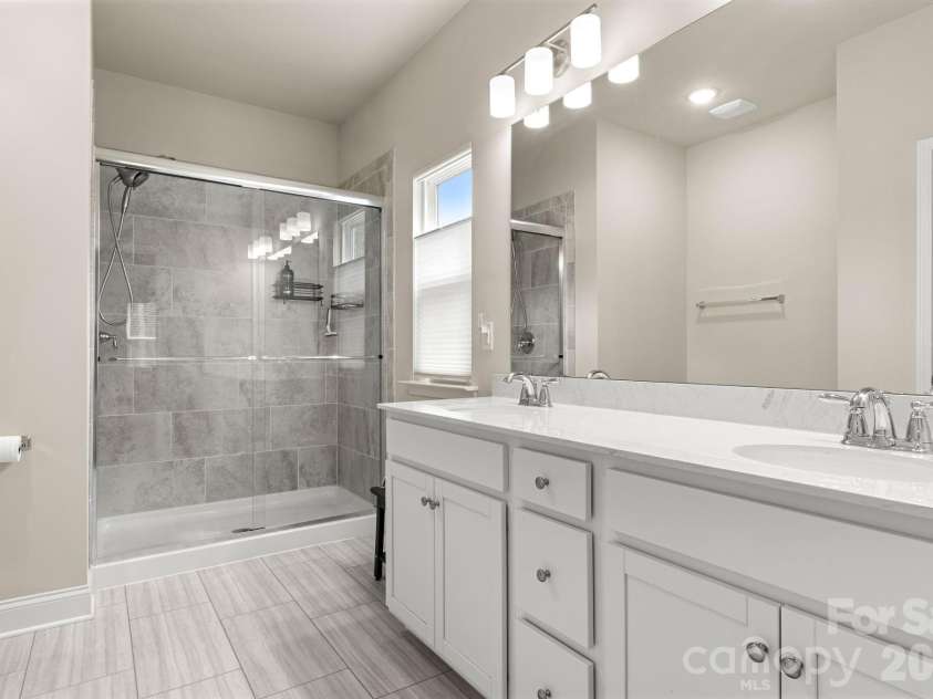 21064 Nannie Potts Lane, Cornelius, NC 28031.  MLS# CAR4398503, YatesRealty ID 41370. 