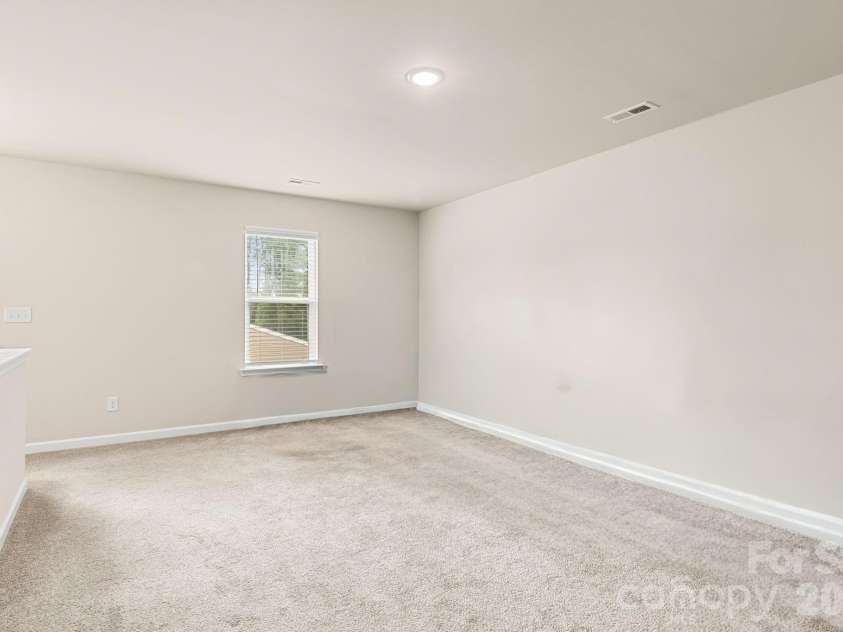 21064 Nannie Potts Lane, Cornelius, NC 28031.  MLS# CAR4398503, YatesRealty ID 41370. 