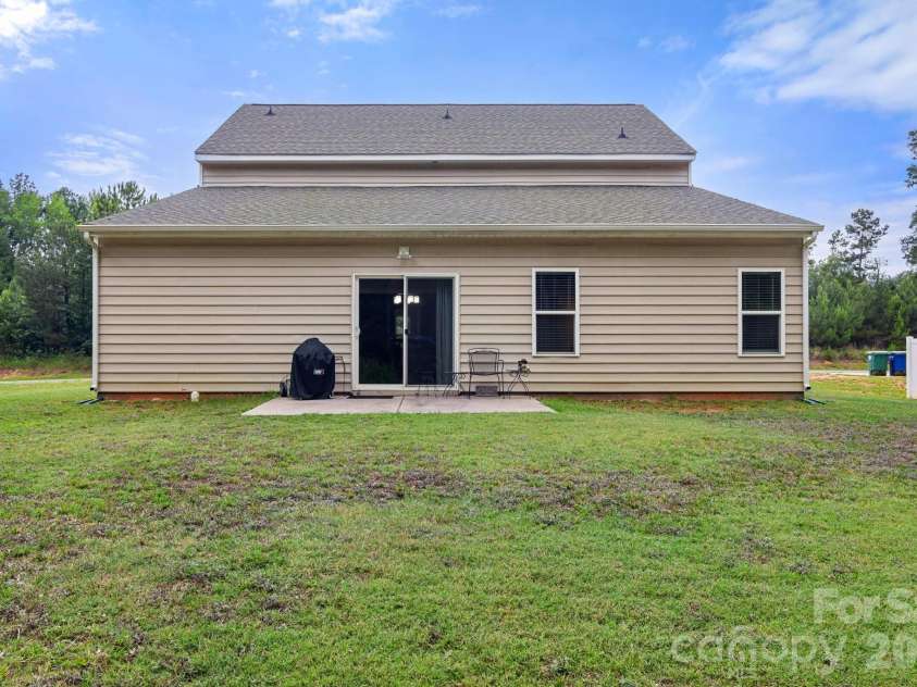 21064 Nannie Potts Lane, Cornelius, NC 28031.  MLS# CAR4398503, YatesRealty ID 41370. 