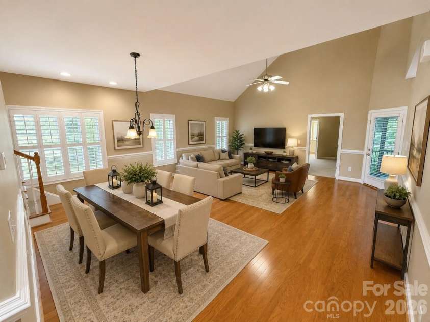 7 Shady Hollow Lane, Greer, SC 29651.  MLS# CAR4407882, YatesRealty ID 41372. 