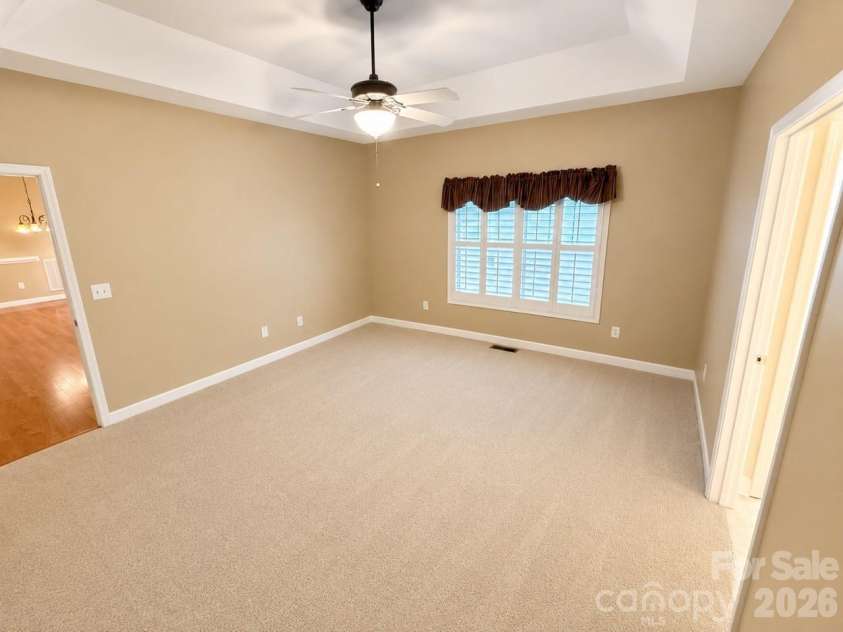 7 Shady Hollow Lane, Greer, SC 29651.  MLS# CAR4407882, YatesRealty ID 41372. 