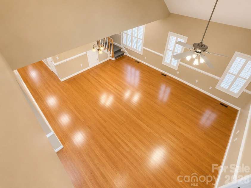 7 Shady Hollow Lane, Greer, SC 29651.  MLS# CAR4407882, YatesRealty ID 41372. 
