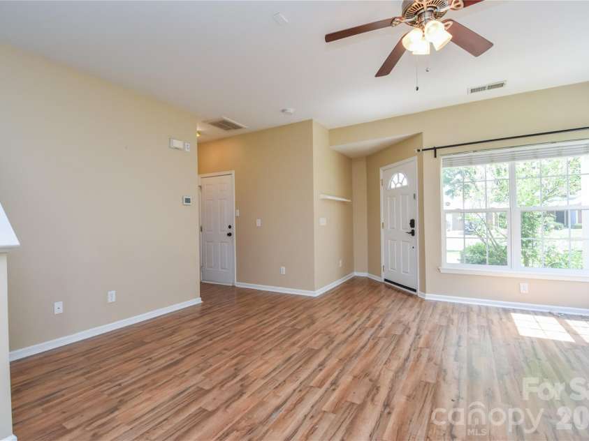 12222 Stratfield Place Circle, Pineville, NC 28134.  MLS# CAR4409338, YatesRealty ID 41373. 