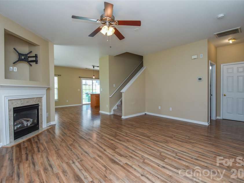 12222 Stratfield Place Circle, Pineville, NC 28134.  MLS# CAR4409338, YatesRealty ID 41373. 