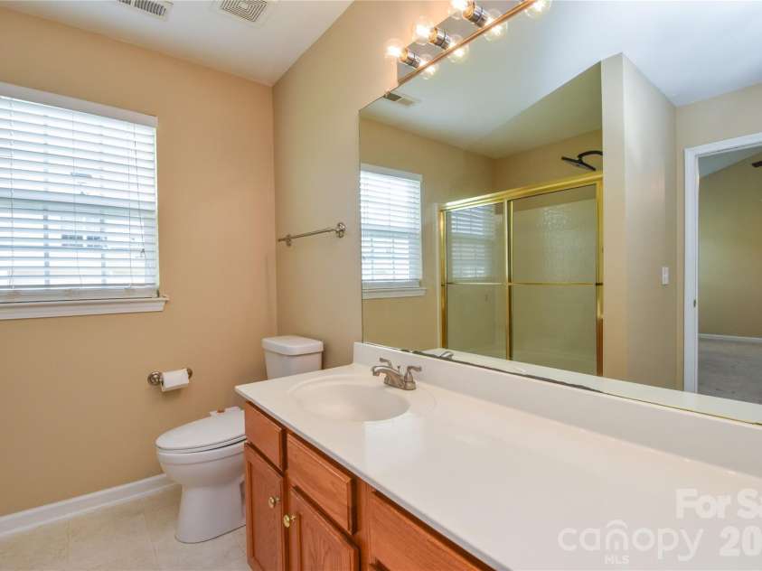 12222 Stratfield Place Circle, Pineville, NC 28134.  MLS# CAR4409338, YatesRealty ID 41373. 
