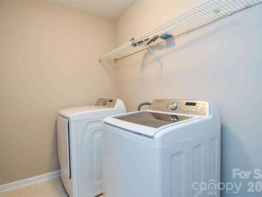 12222 Stratfield Place Circle, Pineville, NC 28134.  MLS# CAR4409338, YatesRealty ID 41373. 