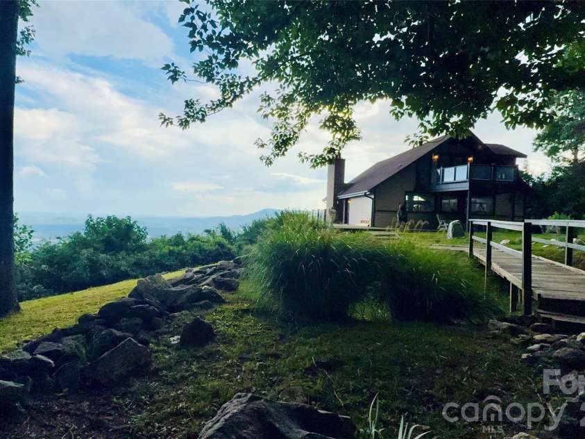 370 Mountain Side Drive, Columbus, NC 28722.  MLS# CAR4406974, YatesRealty ID 41377. 