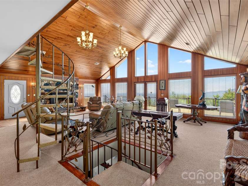 370 Mountain Side Drive, Columbus, NC 28722.  MLS# CAR4406974, YatesRealty ID 41377. 