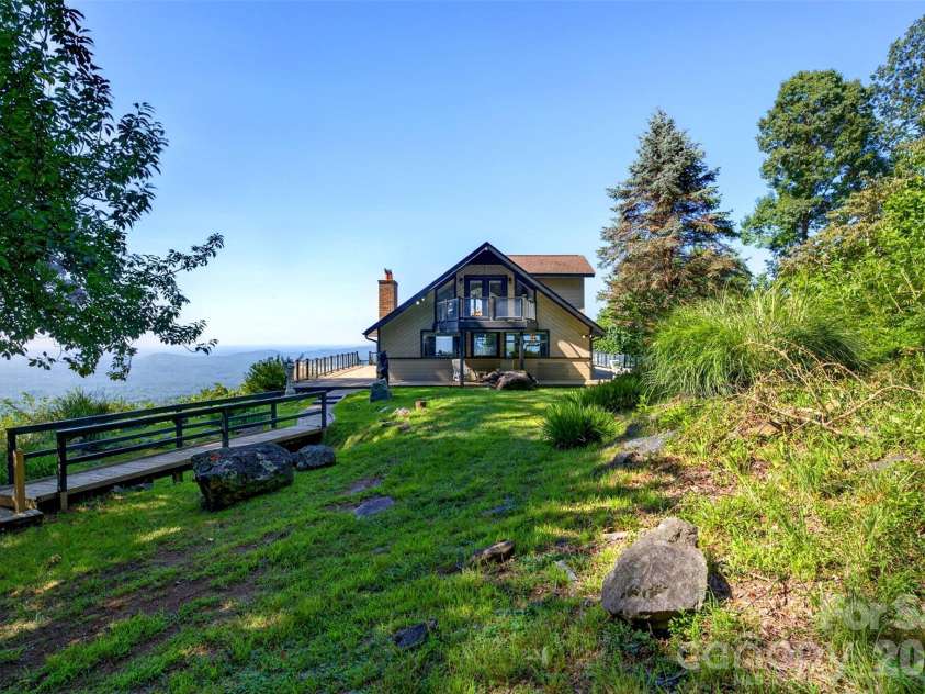 370 Mountain Side Drive, Columbus, NC 28722.  MLS# CAR4406974, YatesRealty ID 41377. 