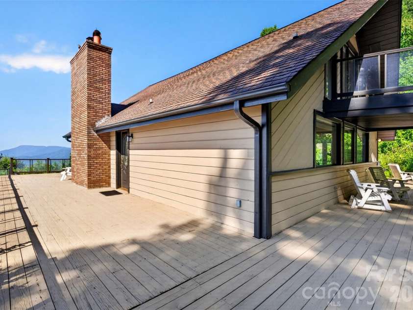 370 Mountain Side Drive, Columbus, NC 28722.  MLS# CAR4406974, YatesRealty ID 41377. 