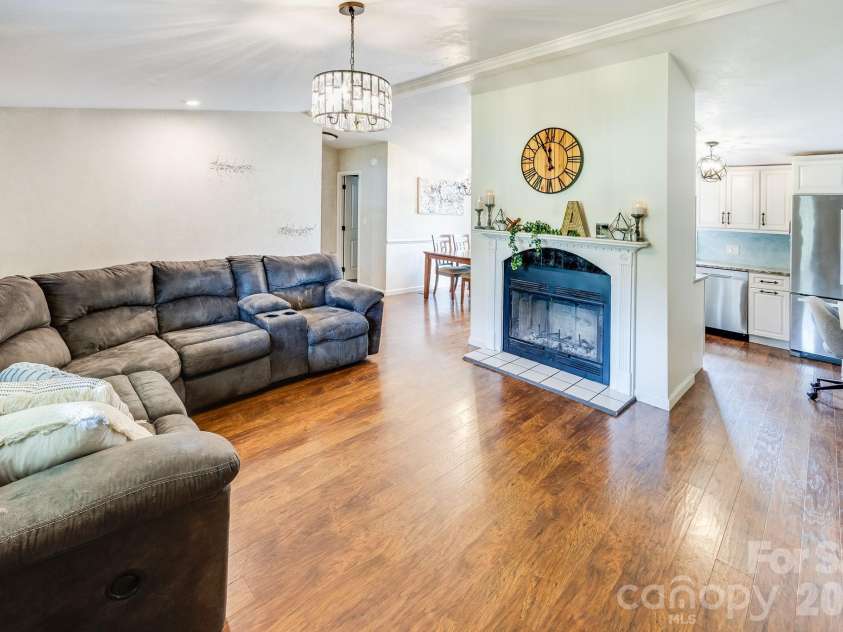 105 Short Meadow Drive, Candler, NC 28715.  MLS# CAR4407461, YatesRealty ID 41378. 