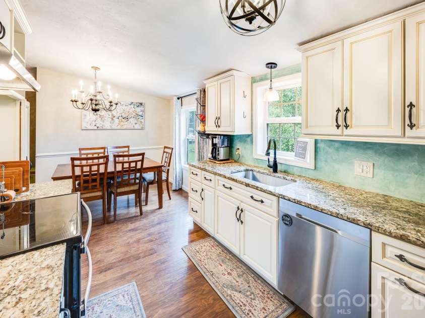 105 Short Meadow Drive, Candler, NC 28715.  MLS# CAR4407461, YatesRealty ID 41378. 