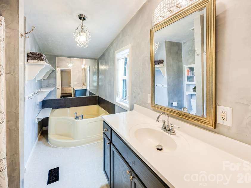 105 Short Meadow Drive, Candler, NC 28715.  MLS# CAR4407461, YatesRealty ID 41378. 