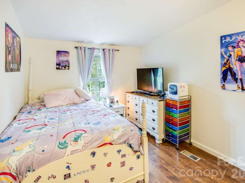 105 Short Meadow Drive, Candler, NC 28715.  MLS# CAR4407461, YatesRealty ID 41378. 
